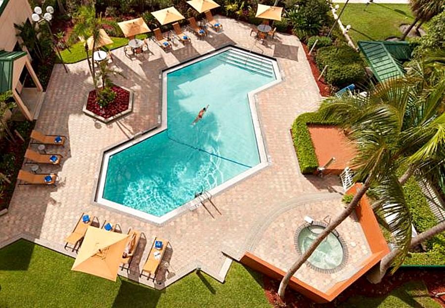 Courtyard By Marriott Fort Lauderdale East / Lauderdale-By-The-Sea מראה חיצוני תמונה