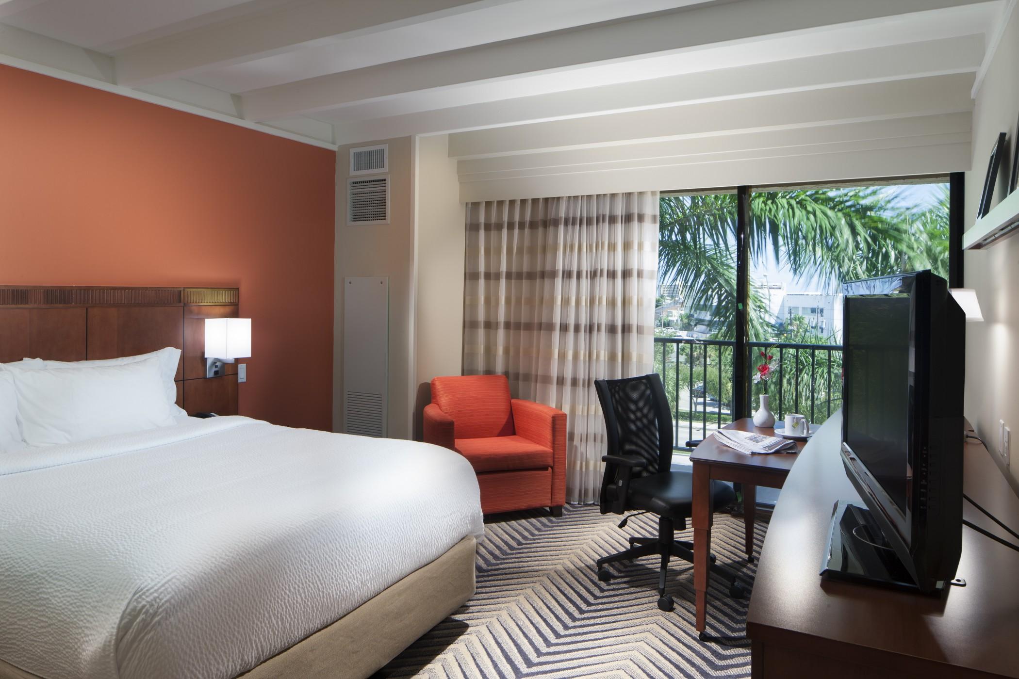 Courtyard By Marriott Fort Lauderdale East / Lauderdale-By-The-Sea מראה חיצוני תמונה