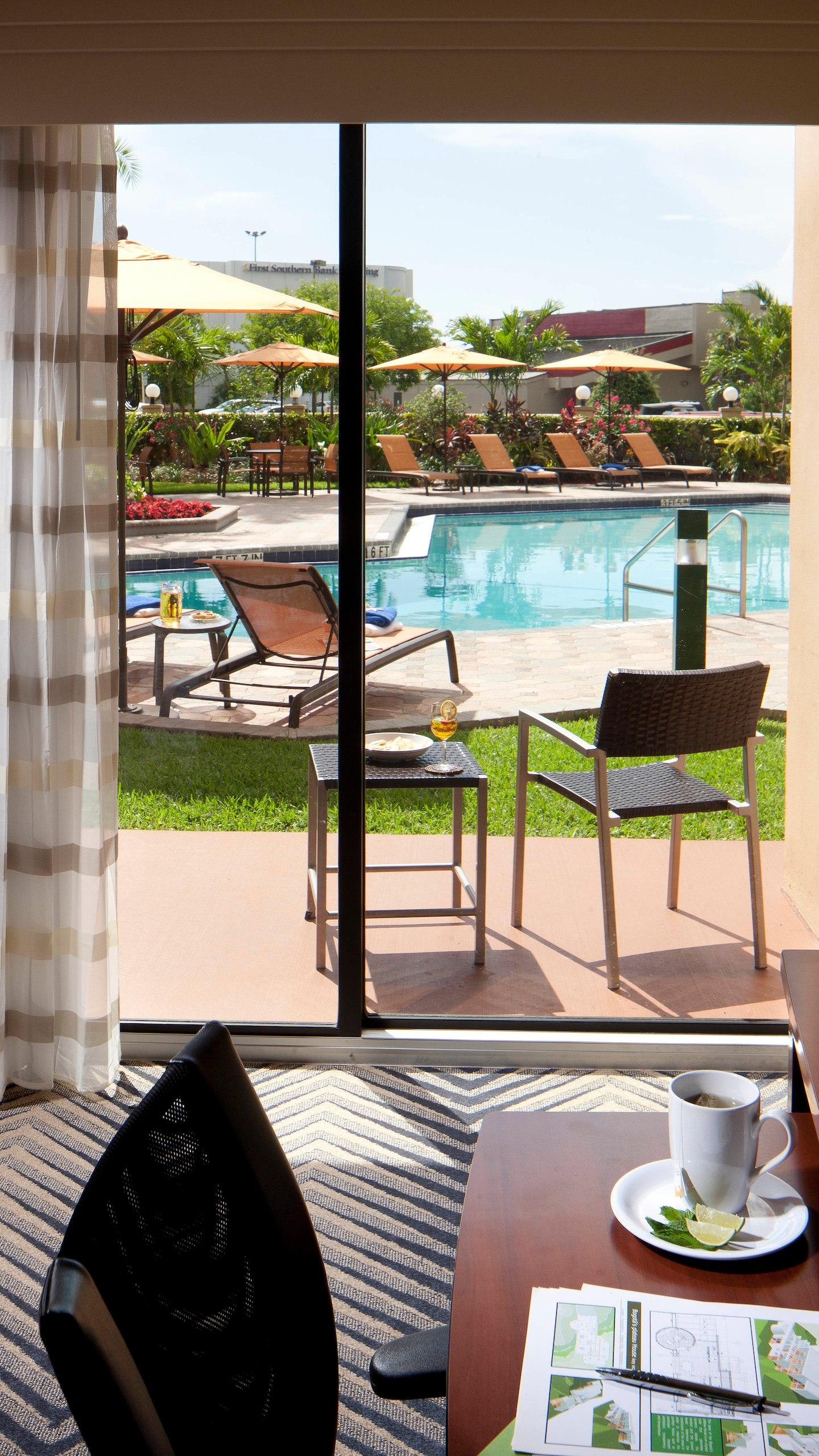Courtyard By Marriott Fort Lauderdale East / Lauderdale-By-The-Sea מראה חיצוני תמונה