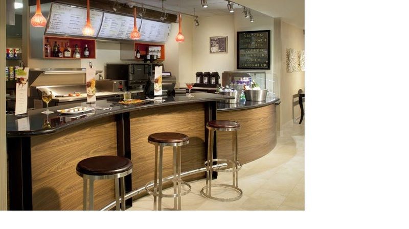 Courtyard By Marriott Fort Lauderdale East / Lauderdale-By-The-Sea מראה חיצוני תמונה