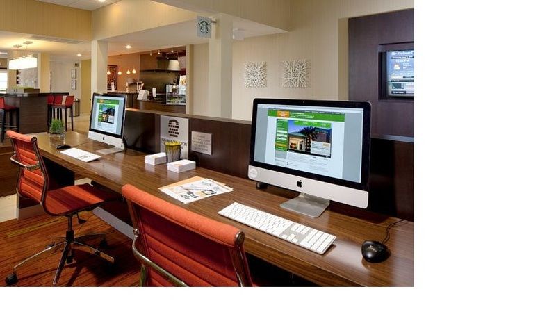 Courtyard By Marriott Fort Lauderdale East / Lauderdale-By-The-Sea מראה חיצוני תמונה
