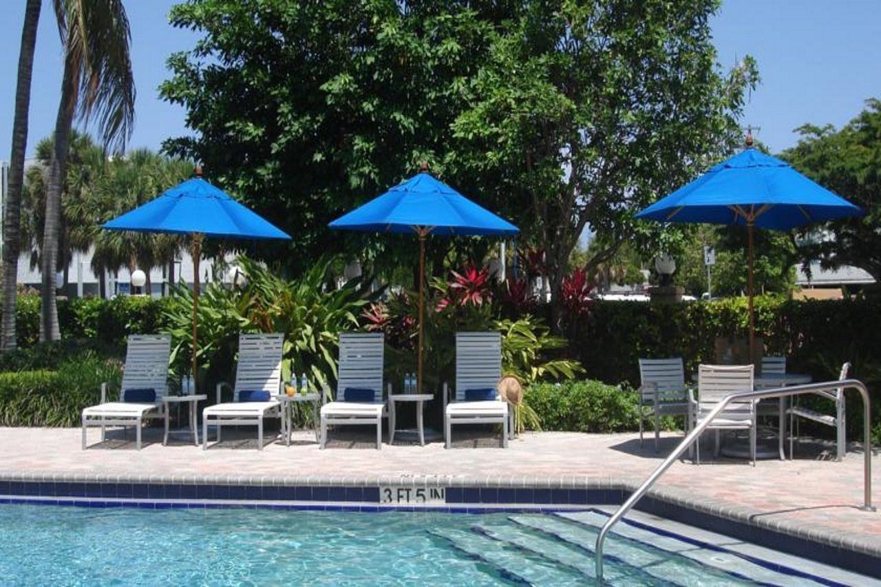 Courtyard By Marriott Fort Lauderdale East / Lauderdale-By-The-Sea מראה חיצוני תמונה