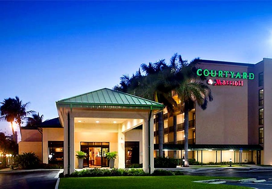 Courtyard By Marriott Fort Lauderdale East / Lauderdale-By-The-Sea מראה חיצוני תמונה