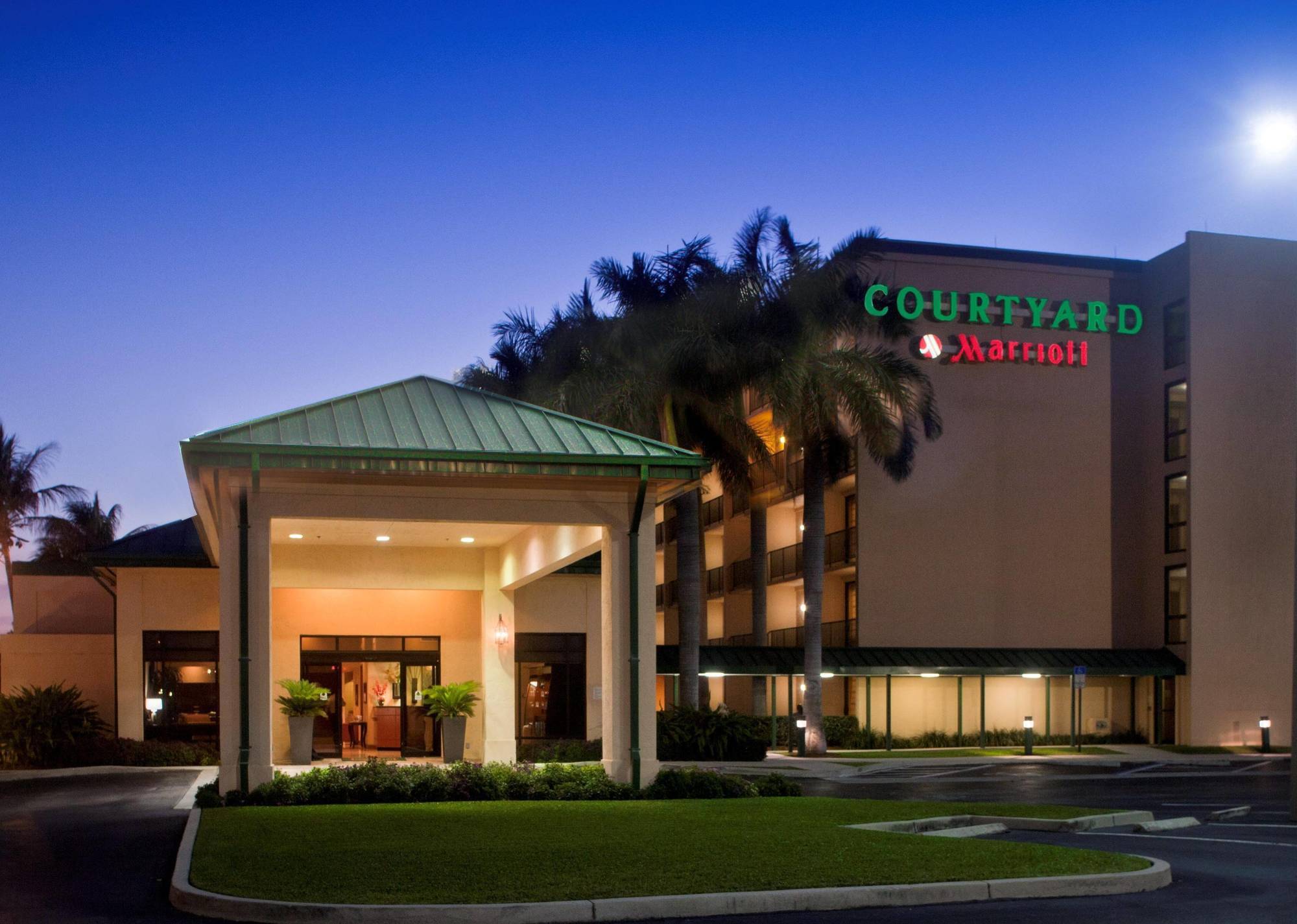 Courtyard By Marriott Fort Lauderdale East / Lauderdale-By-The-Sea מראה חיצוני תמונה