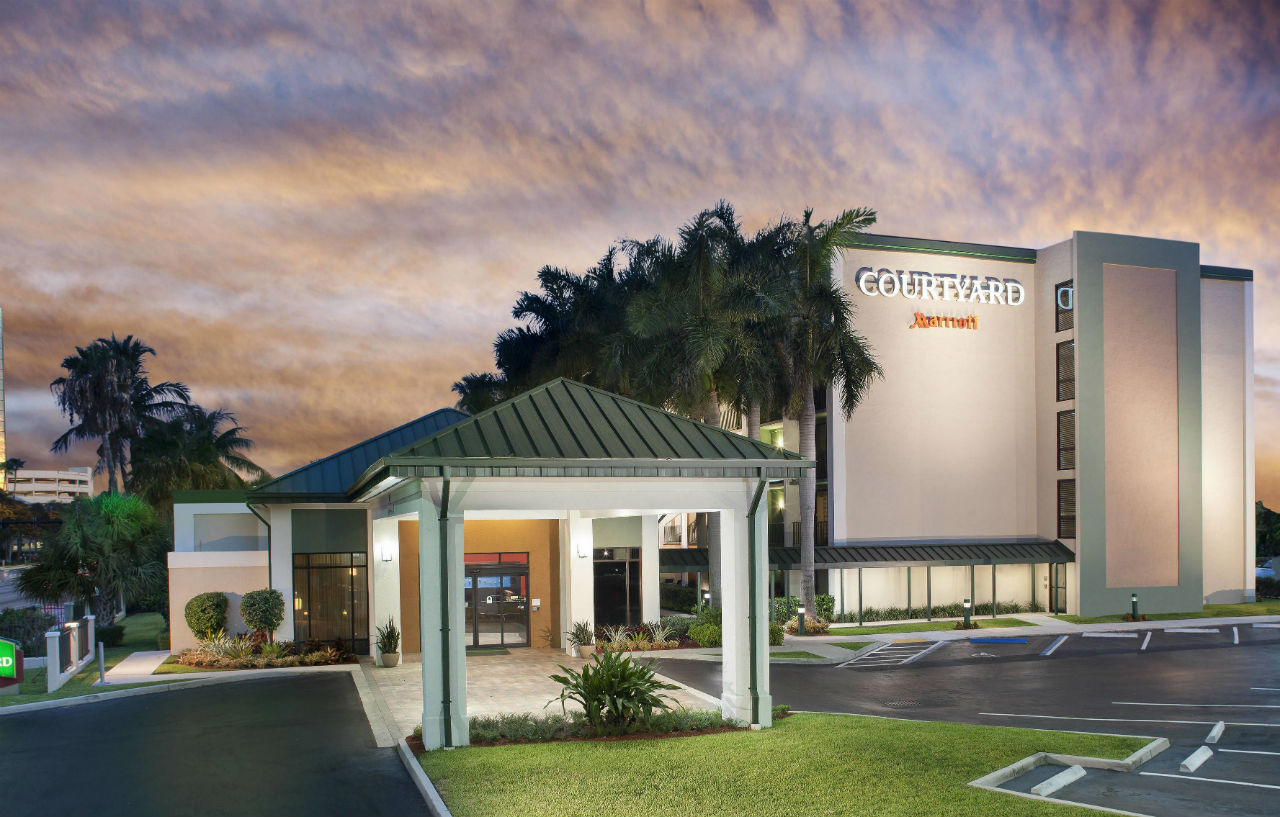 Courtyard By Marriott Fort Lauderdale East / Lauderdale-By-The-Sea מראה חיצוני תמונה
